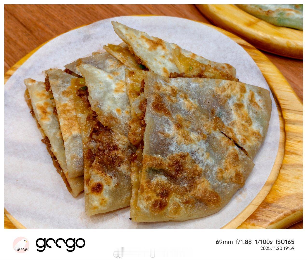 iQOO15拍出来的美食看着就有食欲。