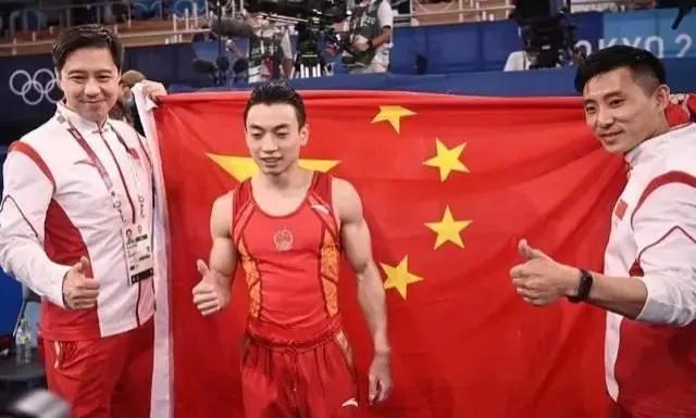邹敬园是一位在中国体育界有着广泛影响力的高质量运动员。他曾在多次国际大赛中崭露头