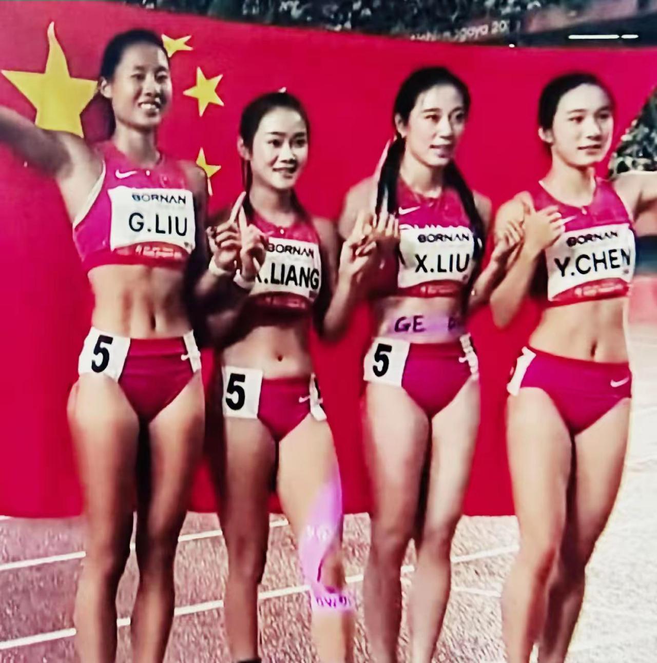 中国女子4X100米接力队获得亚运冠军。