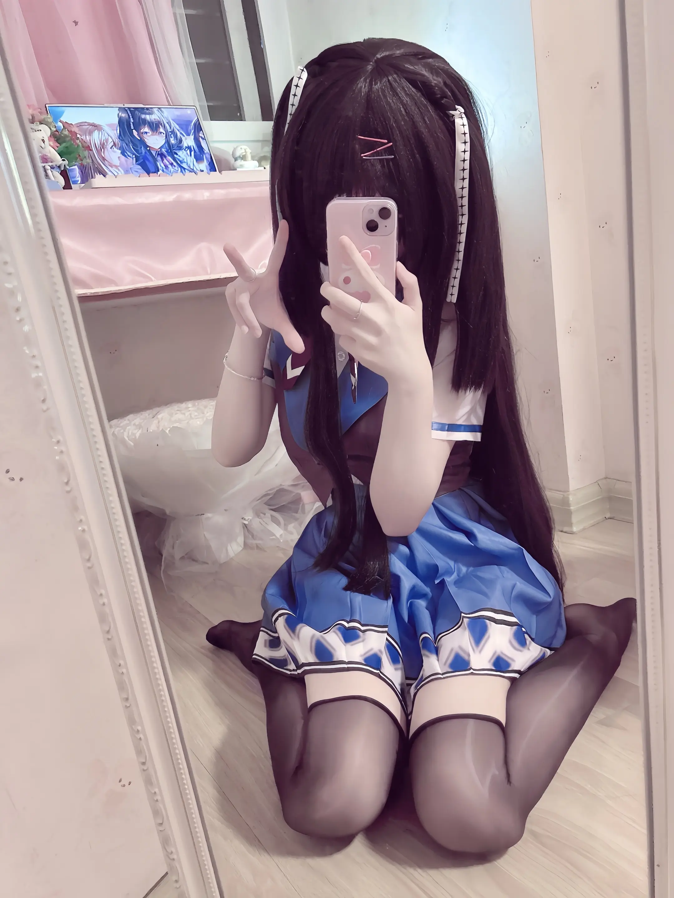 真是的，你也太喜欢我了吧～>ෆ<