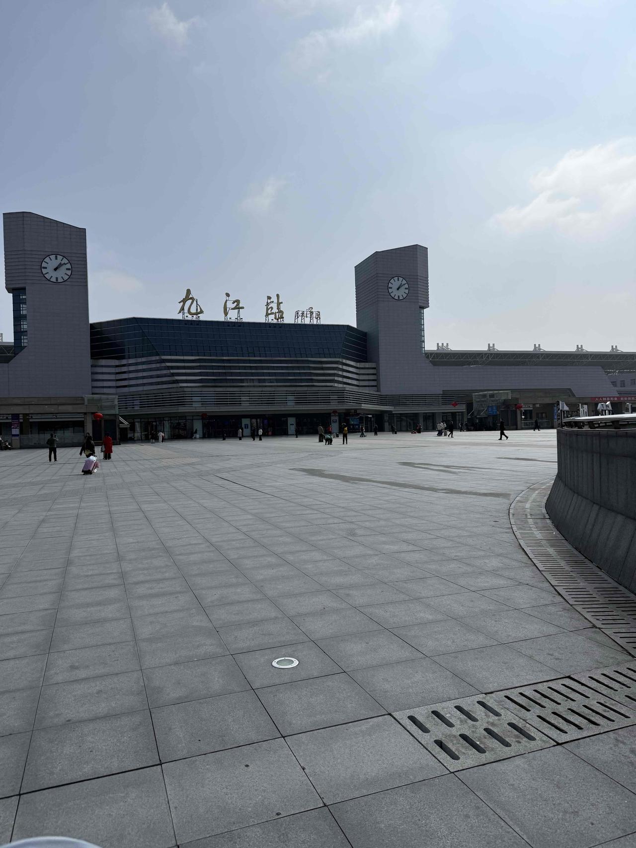 【大年初二，年已过完，返程中】
四天的休憩，着实令人惬意。虽说天气不尽如人意，好