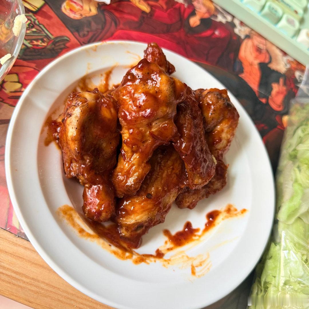 完美的Honey chipotle wings就是papa John's那个味儿