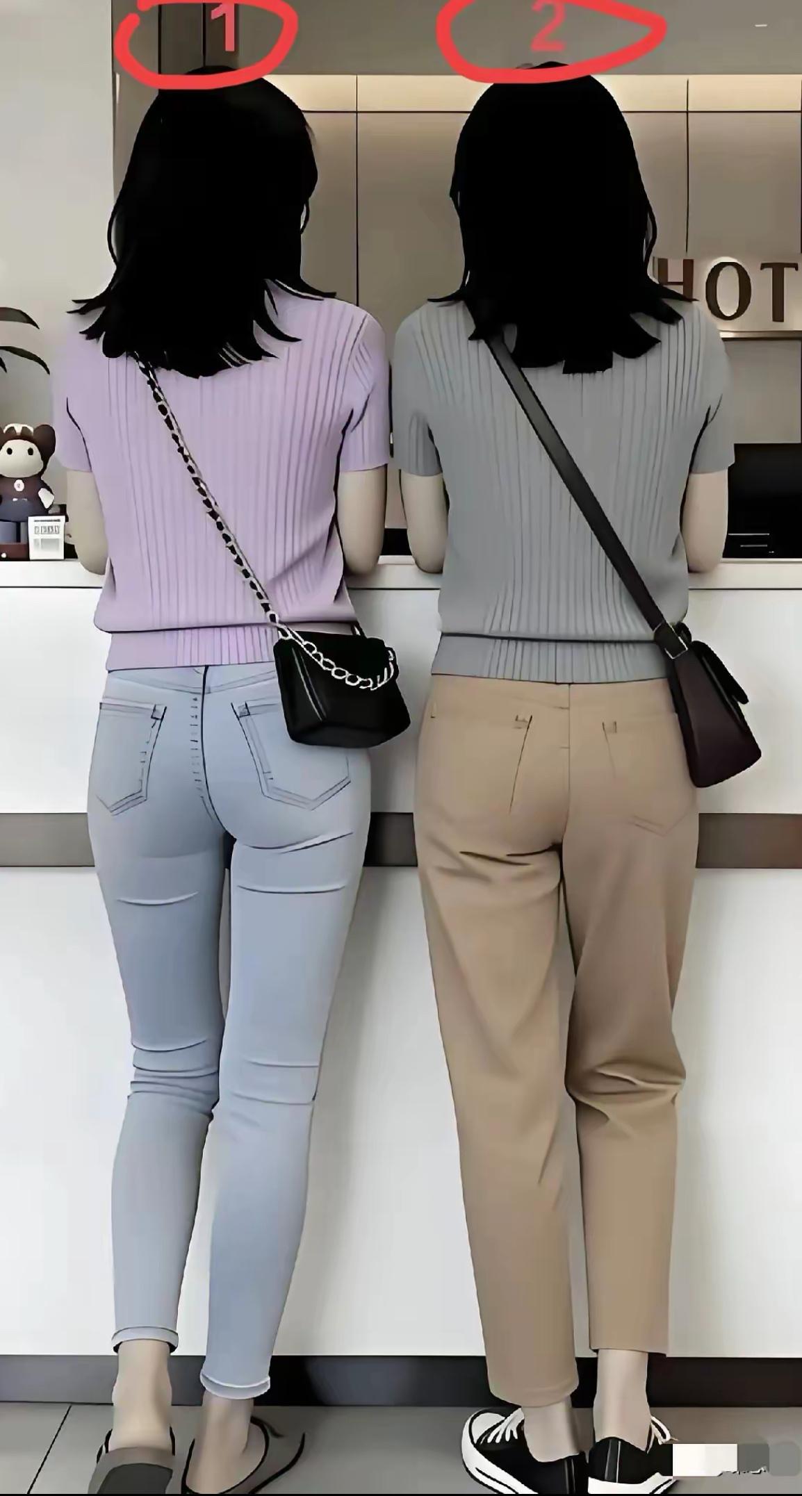 【今日头条】两个相似背影，你能分清谁是母亲谁是女儿吗[笑哭]