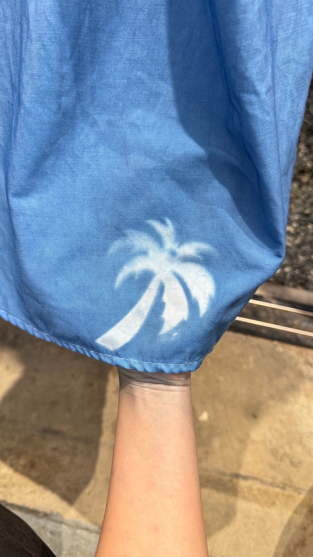 哈哈哈哈哈哈已经试验出来好多个图样咯[哇]都是我染出来的你们来的时候教你们呀！！