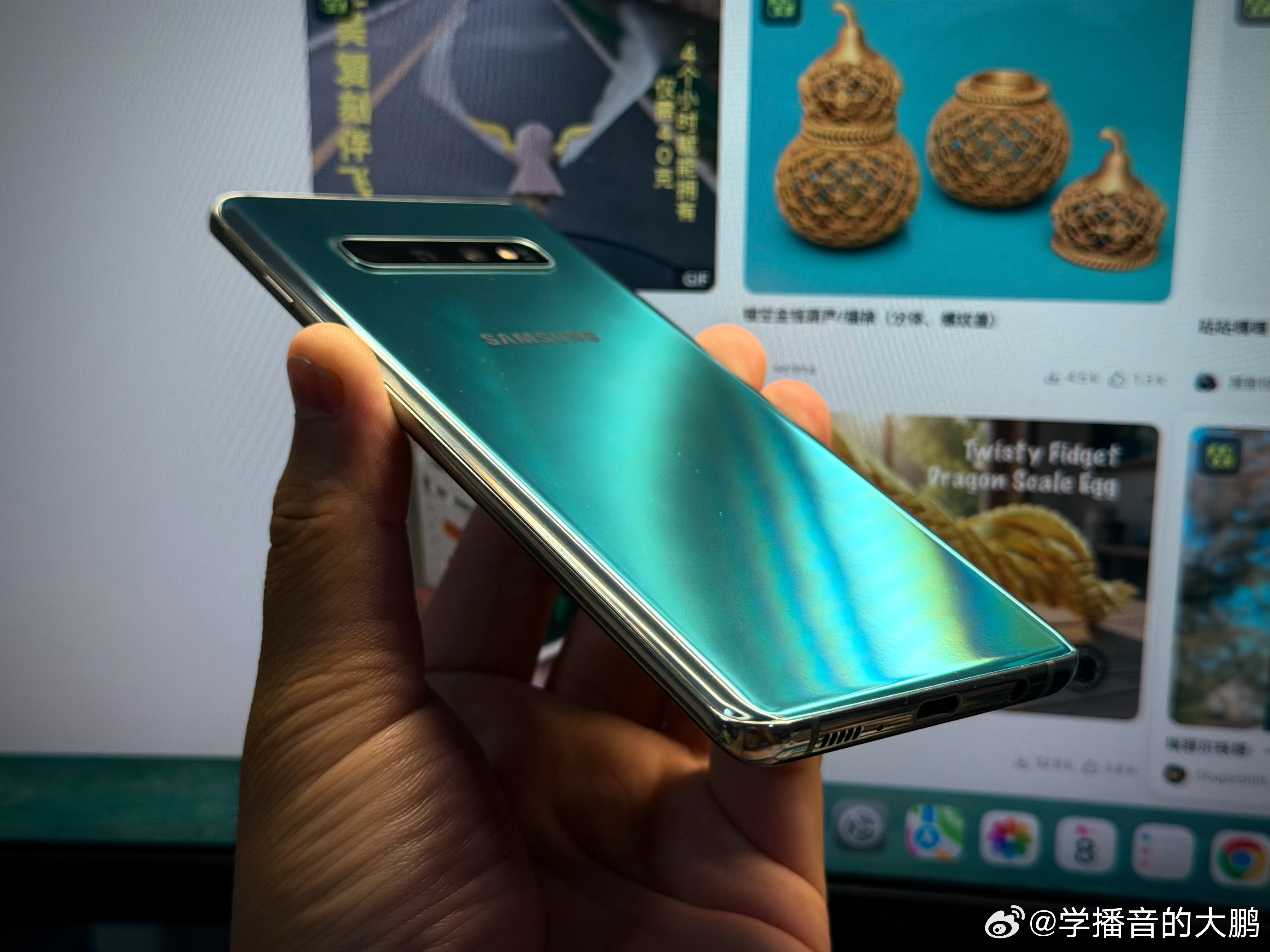 七年前八千块买的丐版三桑 S10+不管是做工，用料，还是设计，现在依然惊艳！再看