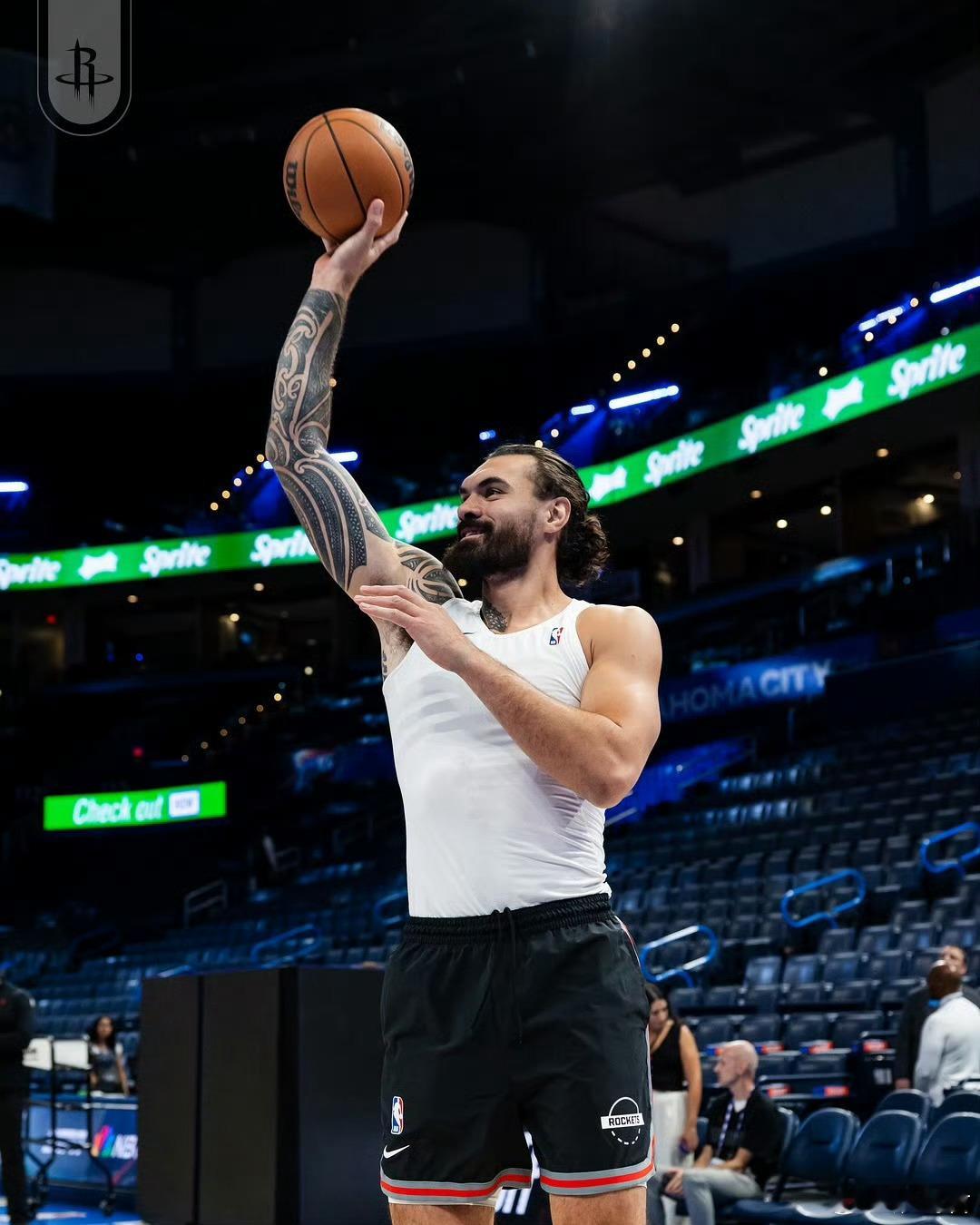 亚当斯受伤，卡佩拉不能轻易出了，火箭队会因此放弃避税吗？姚曳感觉在听童话故事。。