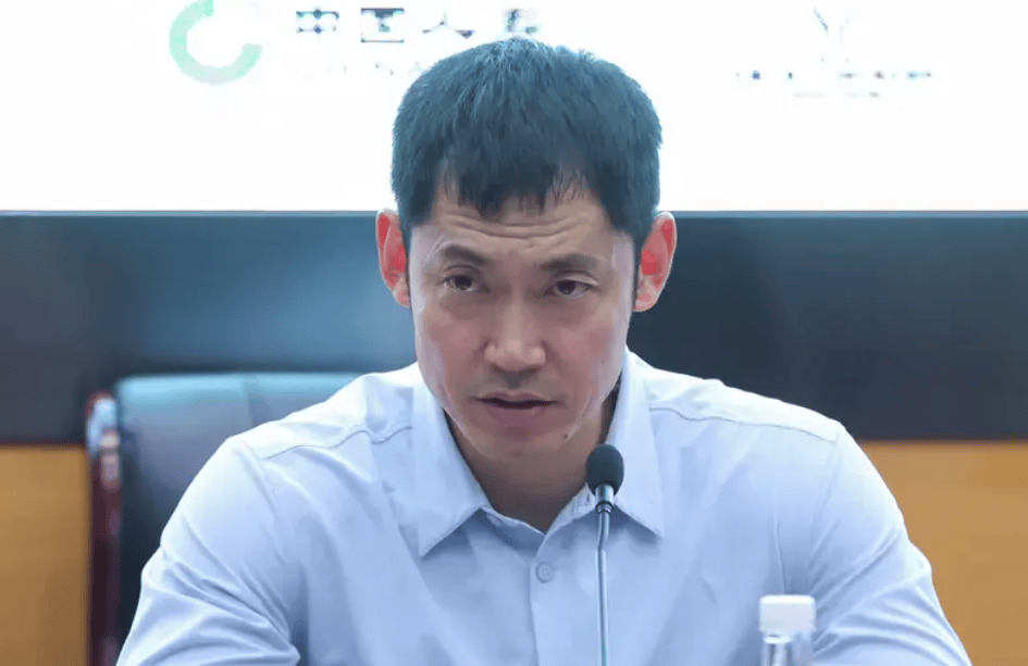 张庆鹏：年轻球员更渴望比赛&经验上欠缺，要给他们足够时间