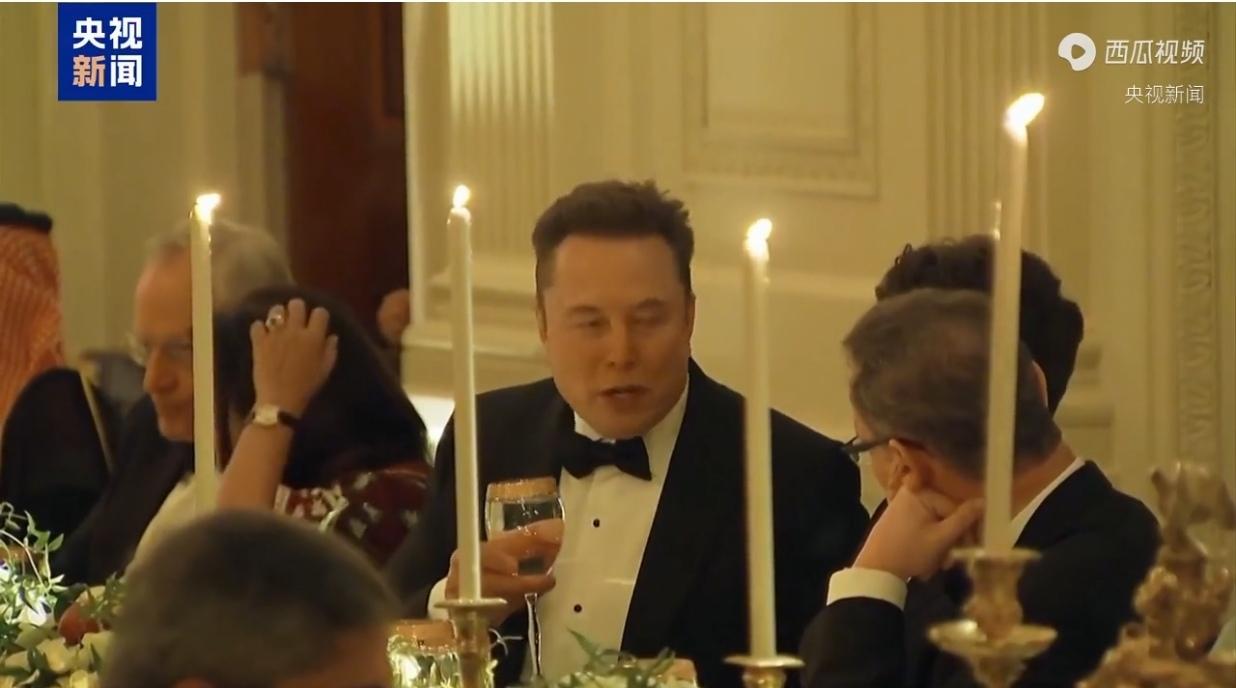 白宫晚宴背后的权力新棋局：我们该欢呼还是警惕？
当马斯克的身影出现在白宫晚宴的镁