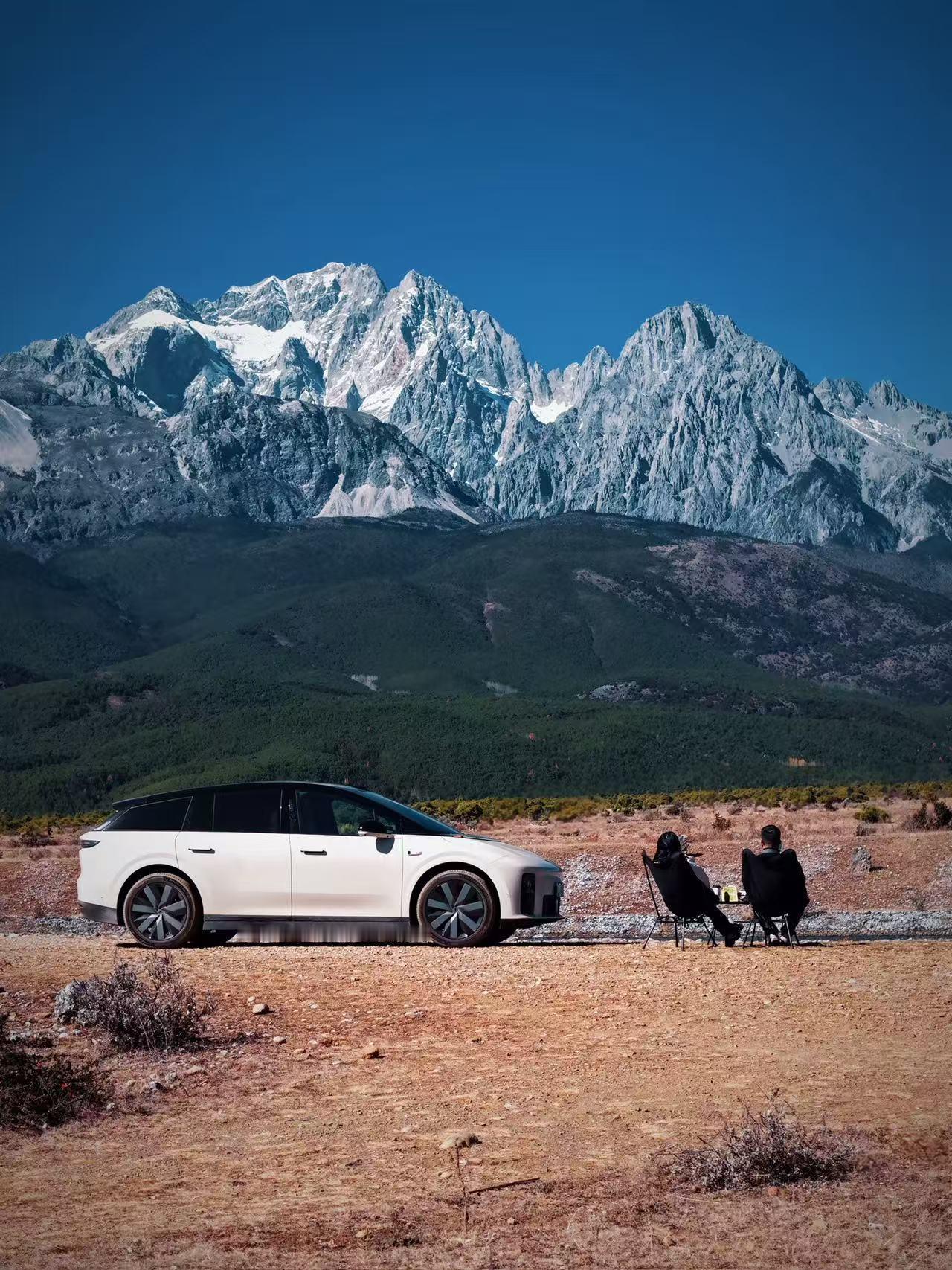 好看。理想汽车理想i6