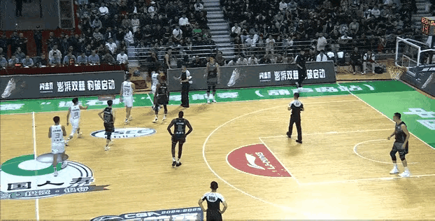 邱彪非常无奈，我的外援是被针对了吗？                 山东队外援
