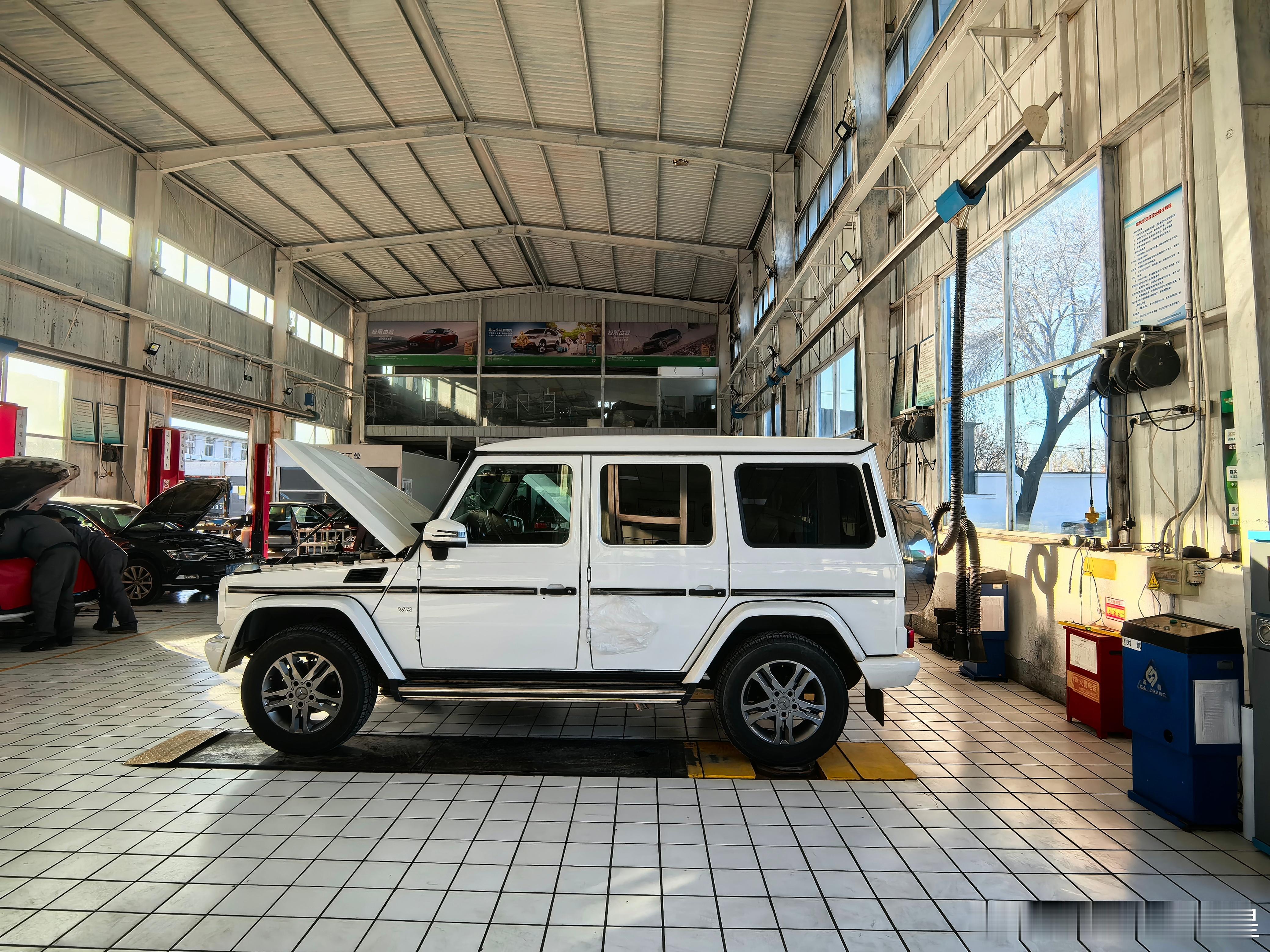 继续维修奔驰G 3把锁，得有，也得记得保养哦 