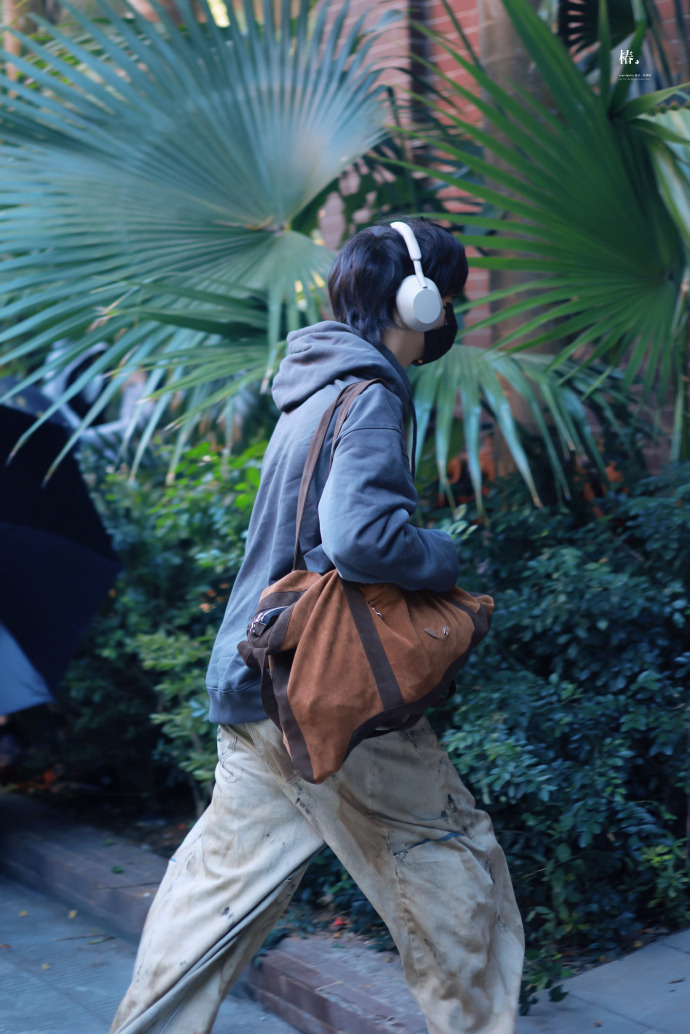 张函瑞我们的少年时代2李浩宇上班  张函瑞我们的少年时代2上班啦，过年之前能拍完