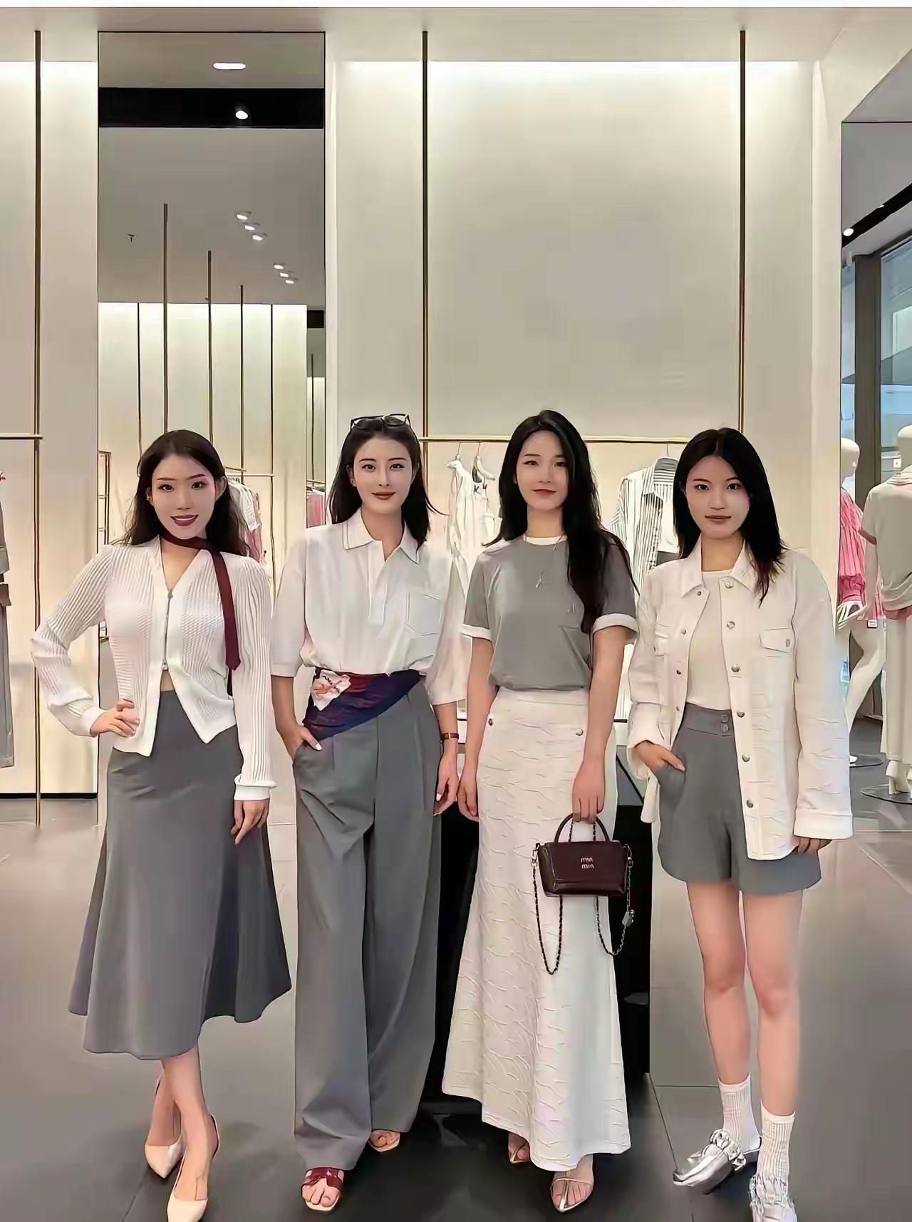 我敢保证相信有人会选2，不妨看右三那个女子性格有可能内向，第二或许是个直来直去性