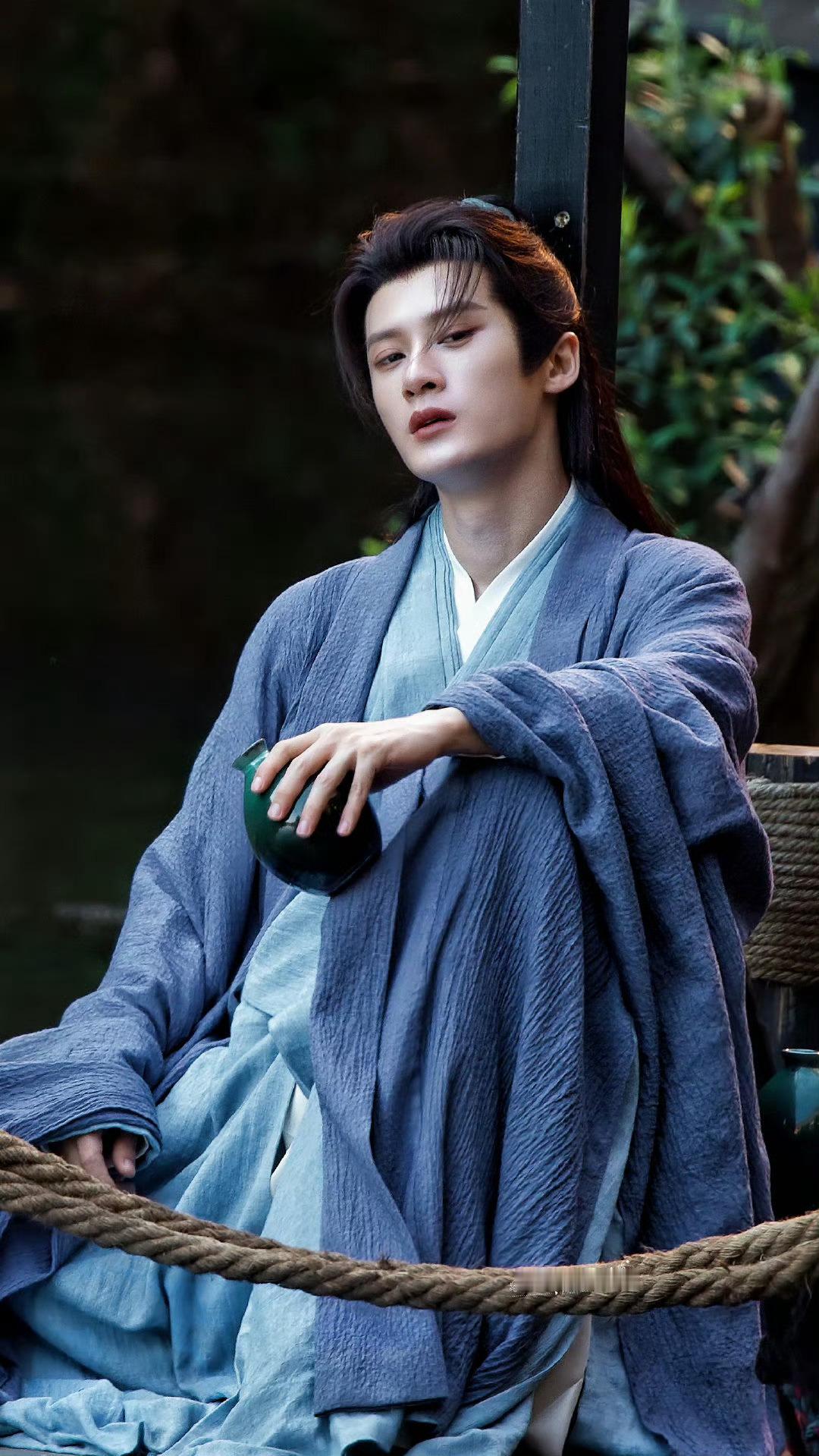 我就想知道为什么我大耗这半年发檀超都没什么人踢我，小耗一发出来就有人踢，亖大眼把