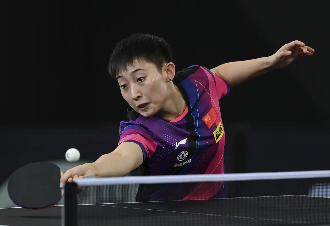 范思琦输的莫名其妙？全运会女团半决赛，山东的范思琦与上海的孙铭阳展开争夺，决胜局