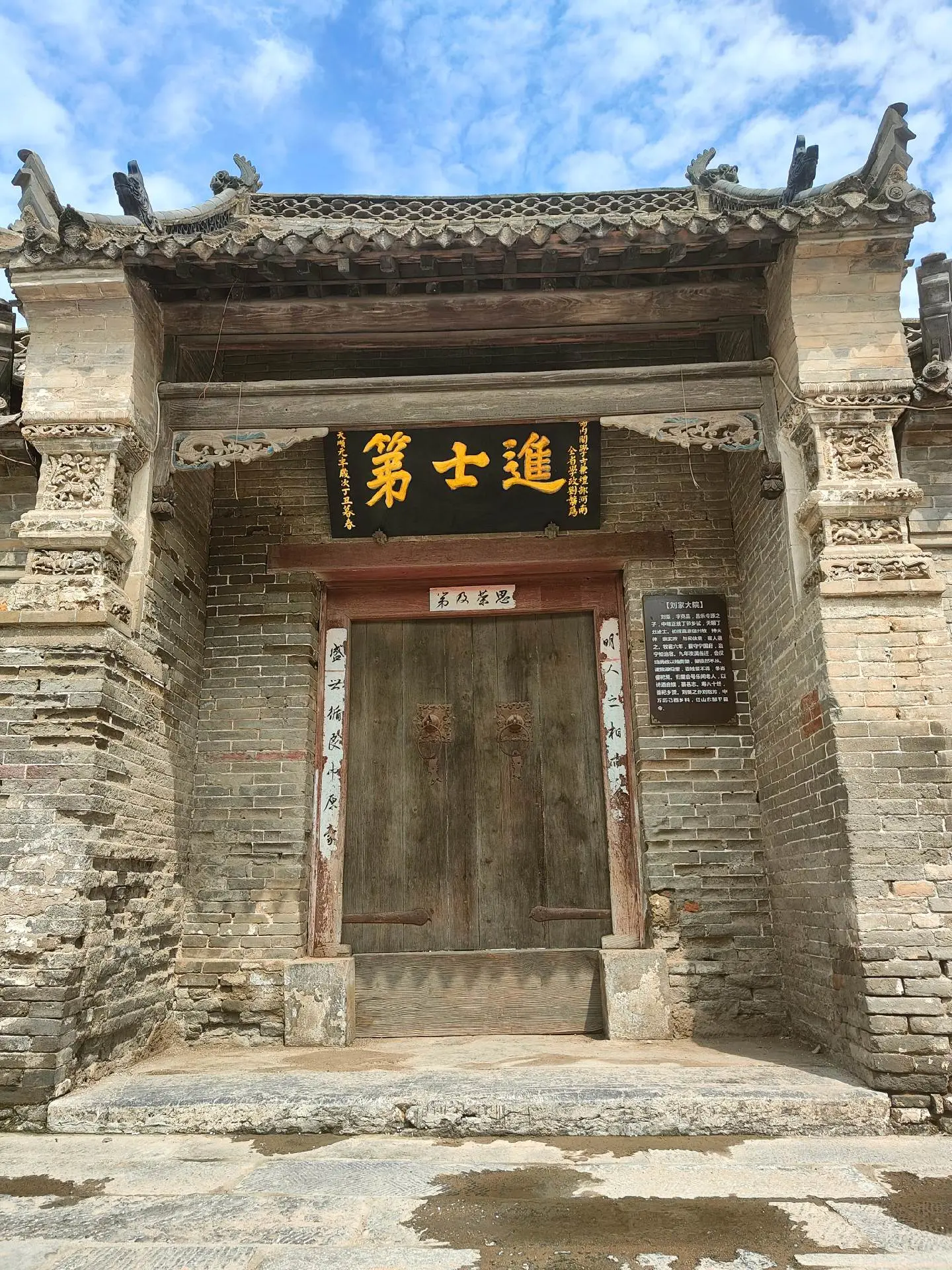 想不到在郑州还藏了一个宝藏古城，这里完全免费，没有停车费，没有门票，街...