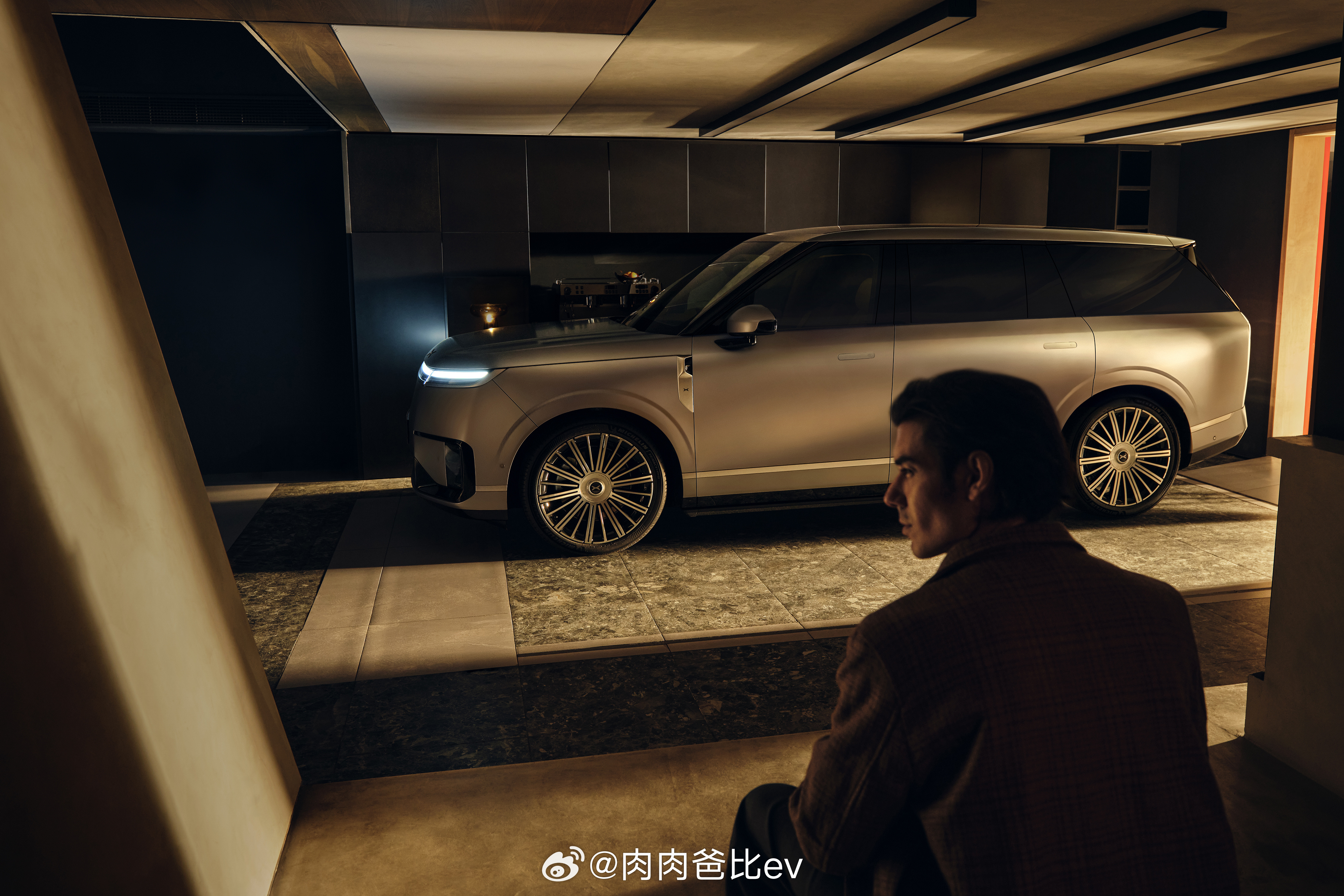 鹏厂GX第二波图，前几天发布会完群访的时候，大师兄兴致勃勃的说，MONA才是我们