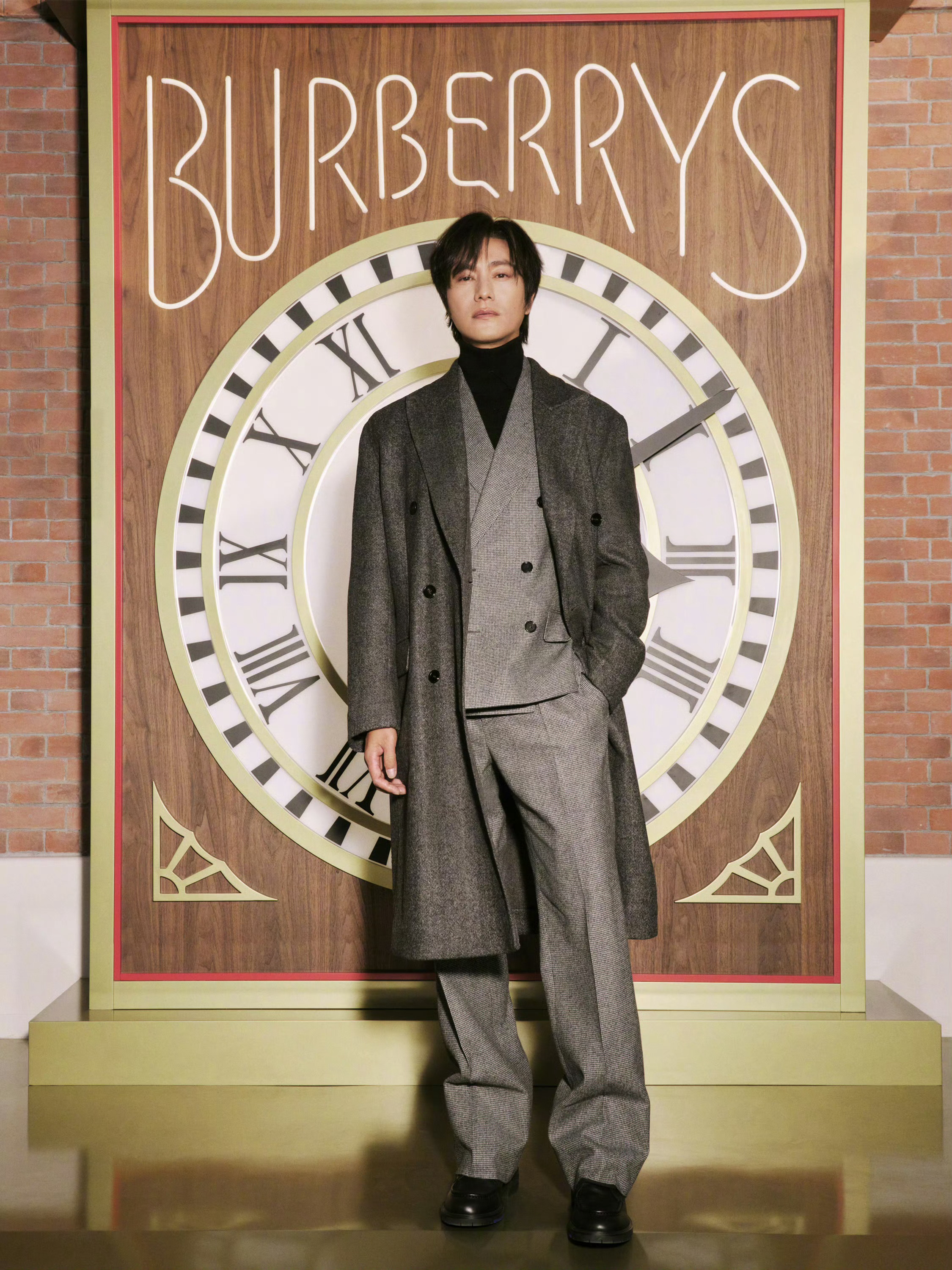 陈坤、吴磊、张婧仪、张康乐、陈丽君、刘雯.Burberry北京外套系列限时精品店