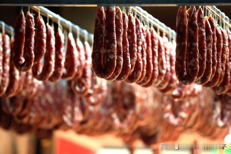 生病后才知道身上有肉的好 现在好多人，尤其是女性，都有身材焦虑，一门心思追求“瘦