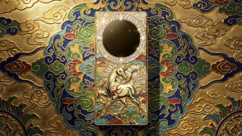 追觅手机上手俗话说，追觅只打高端局黄金定制款据悉超10万，主打一个尊贵，堪称智能