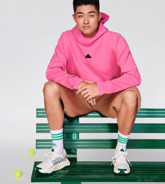 吴易昺🇨🇳在塔拉索塔CH75比赛中，以6-3/3-6/6-1淘汰前亚洲一哥锦