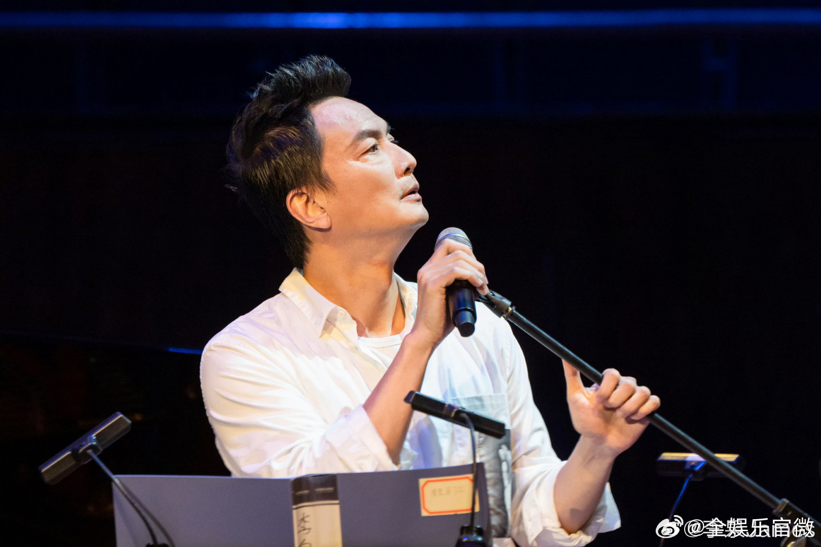 李泉歌手助演尤长靖李泉助演尤长靖歌手2026重磅助演惊喜掉落！李泉赴约和尤长靖并