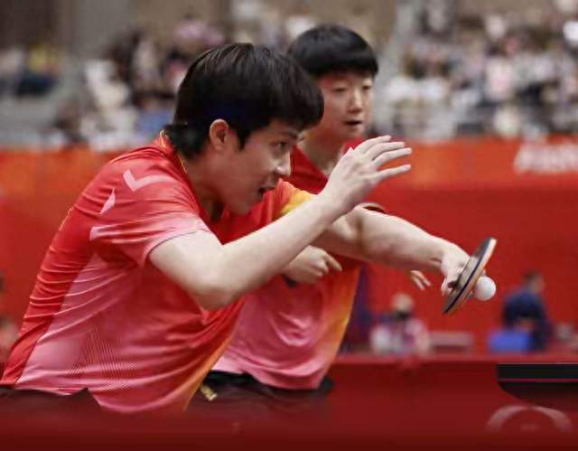 王楚钦/孙颖莎3-0日本组合松岛辉空/张本美和，晋级亚运混双4强！