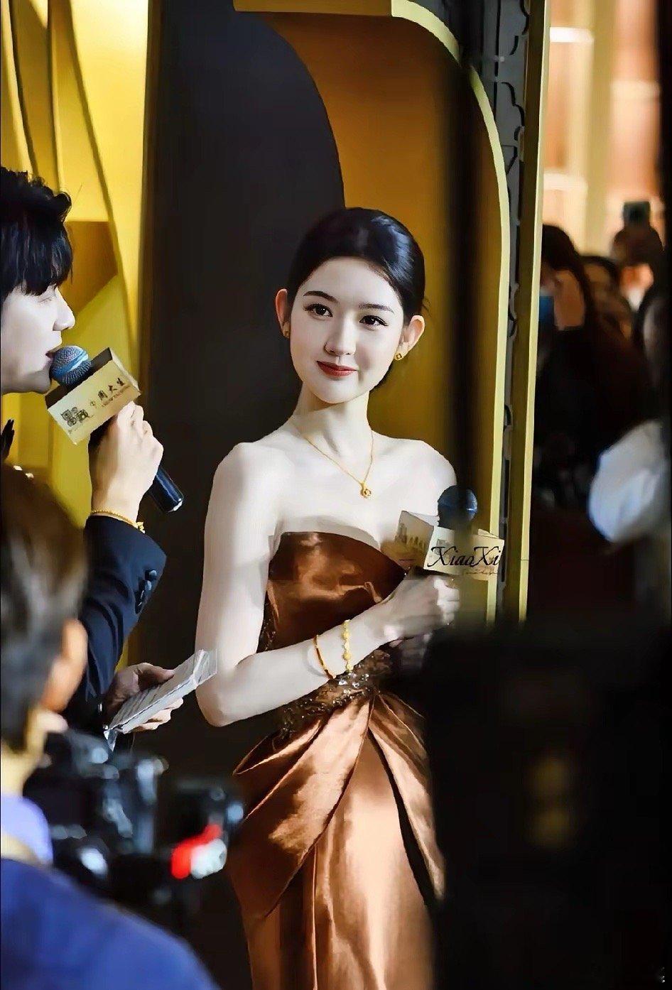 看到王玉雯这个真实的状态是我的审美有问题吗？真的挺想对王玉雯说一句话，能不能不要