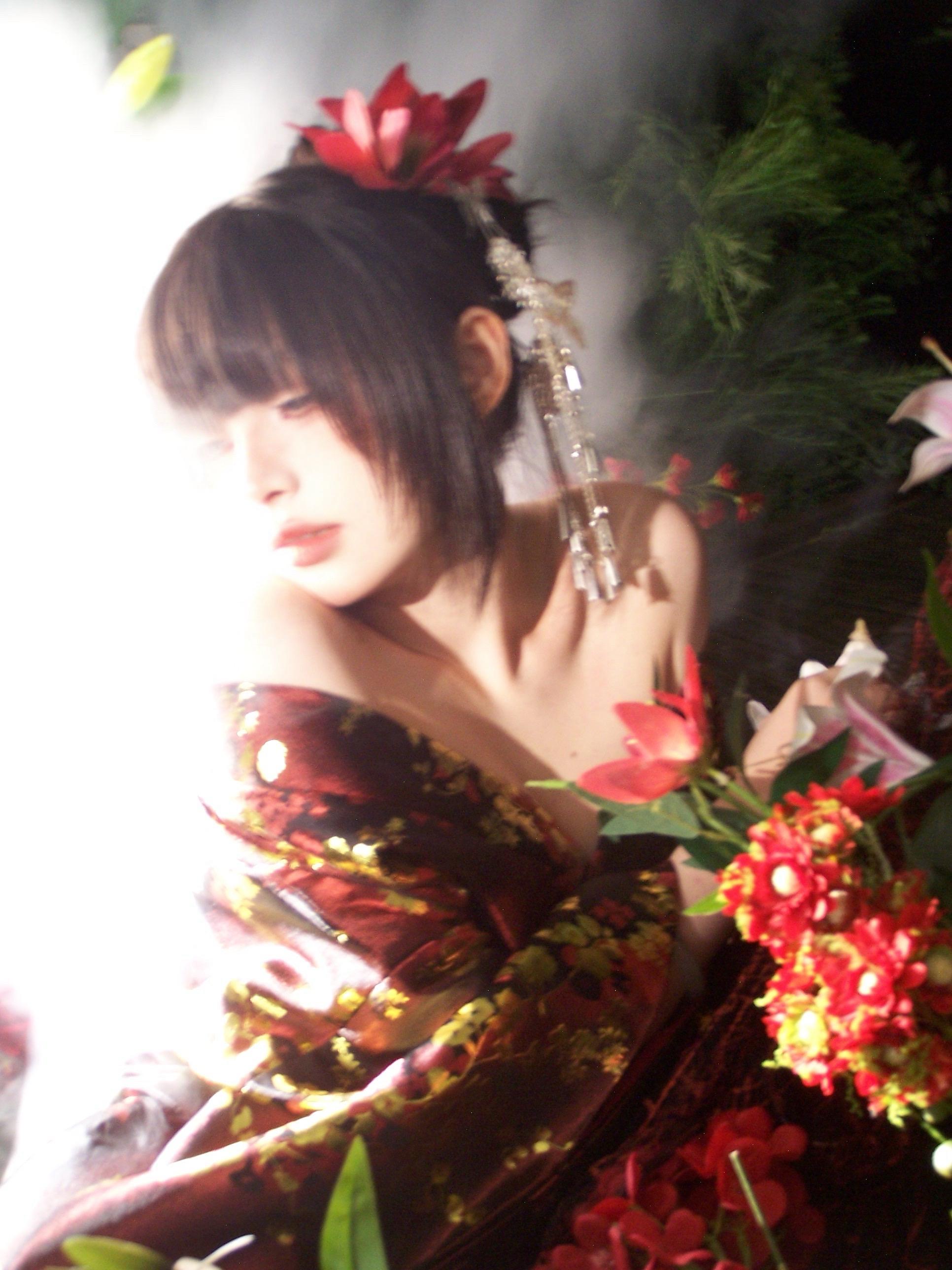 那你愿意和我一起堕入泥泞之中吗