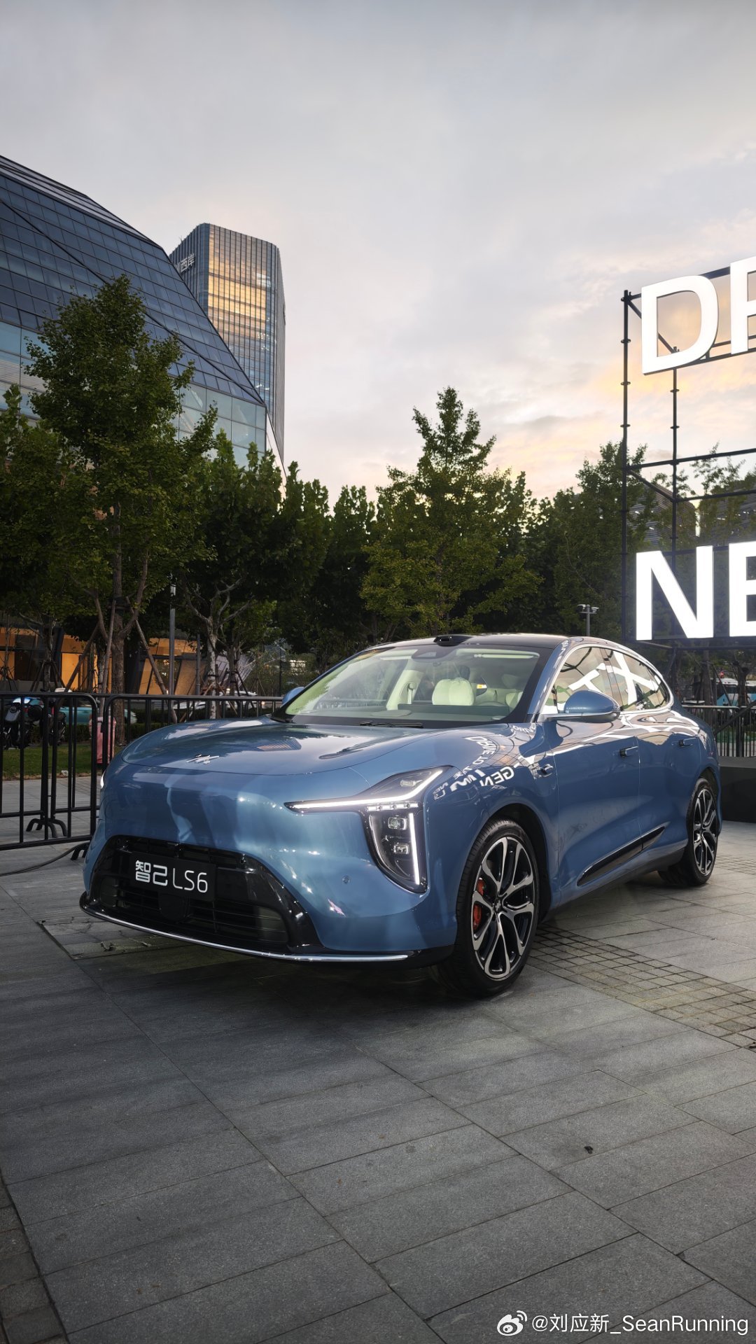 新一代智己LS6还是太全面了新一代智己LS6昨晚再次炸场！19.79万 - 26