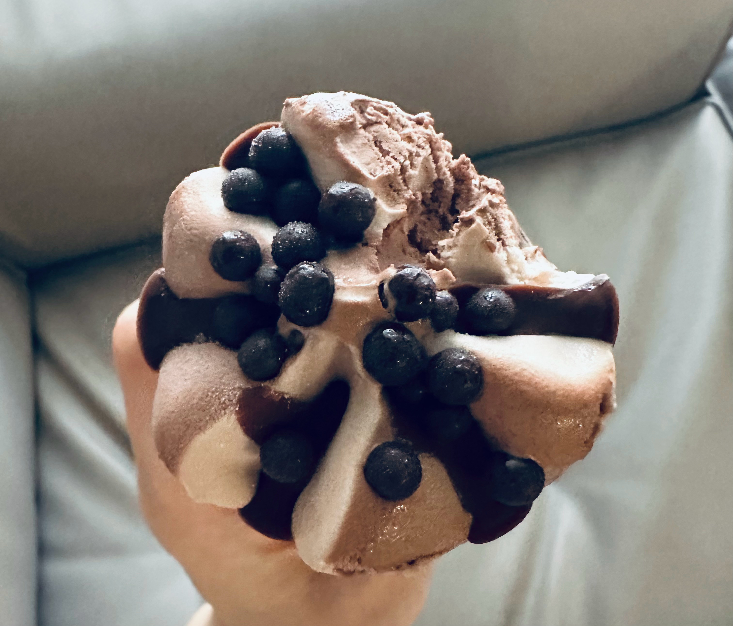 今年夏天的第一支冰淇淋🍦开吃开吃得开空调了 