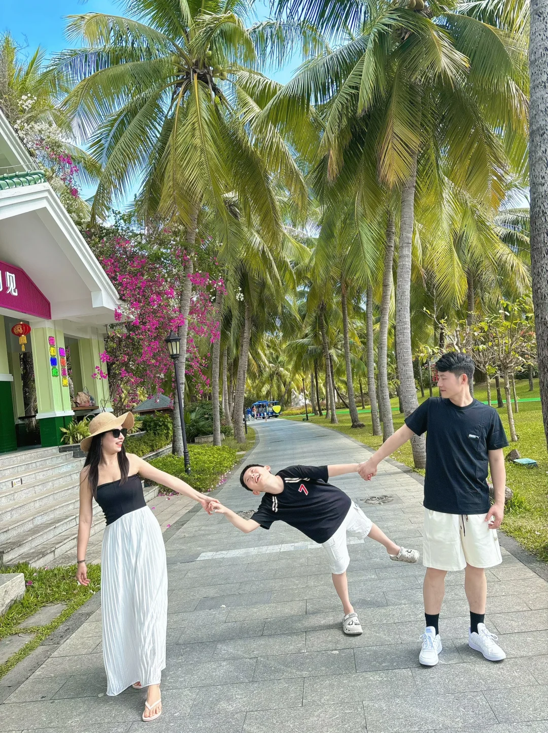 关于普通家庭春节带娃穷游15天这件事…