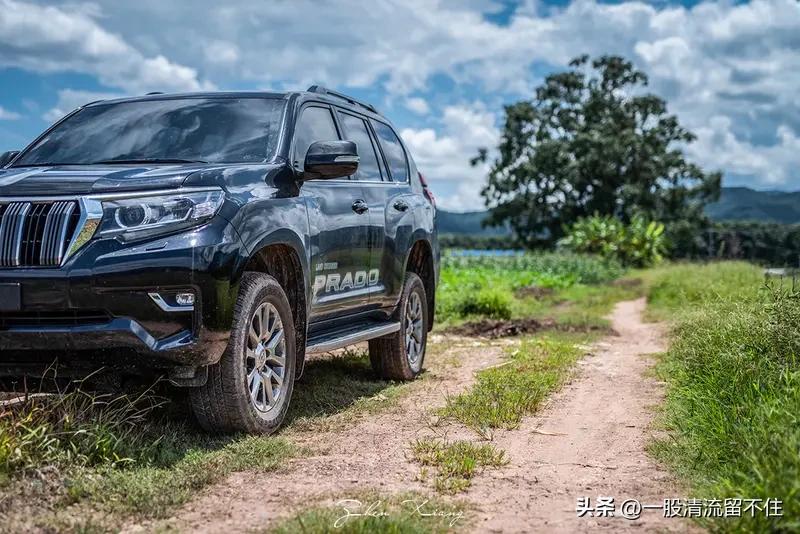 新老普拉多可谓各有其独特魅力，不过我嘛，就像挑食的食客独爱一道老菜一样，更偏爱老