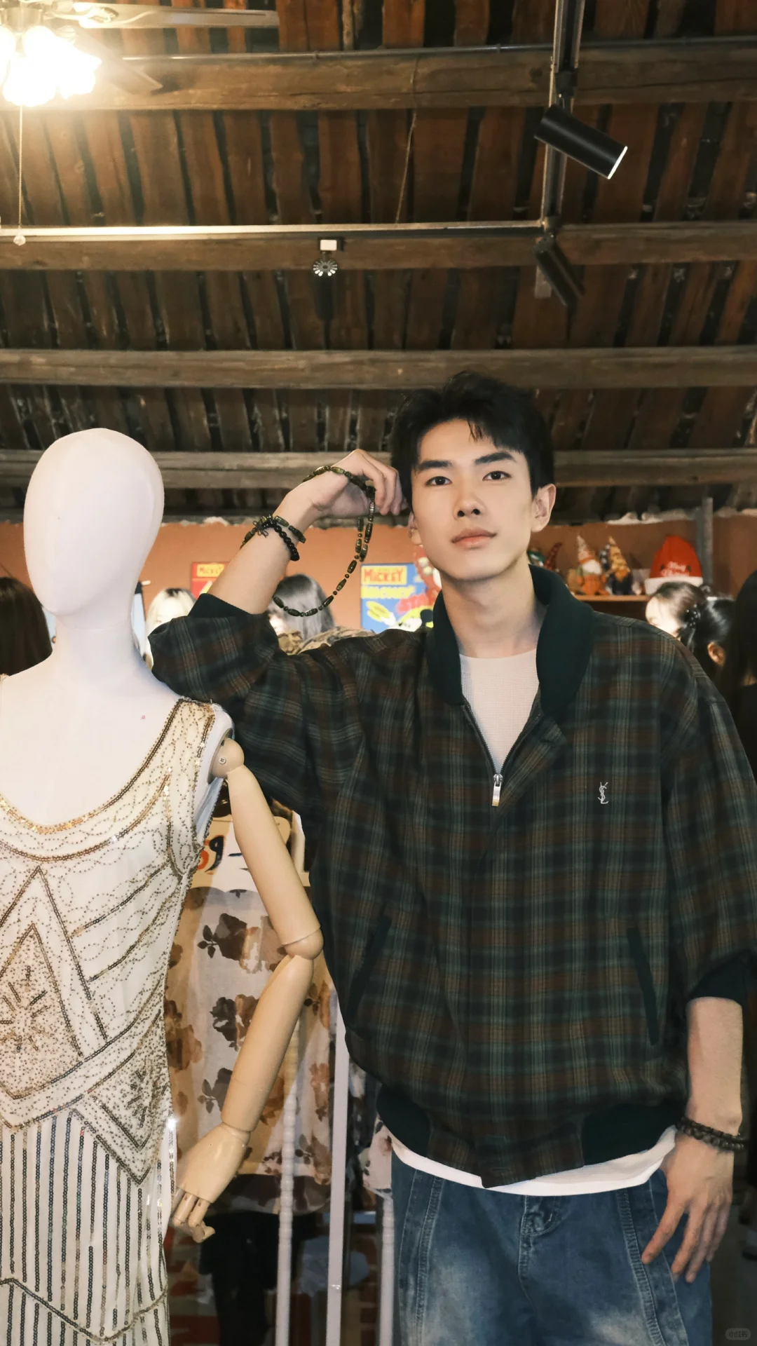 玩的就是反差｜左滑看记者下班后…