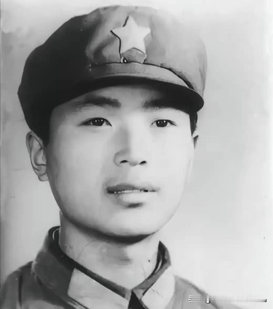 1985年，老山前线，17岁战士顾克路，被越军炮弹炸成“两截”，副连长孙兆群大喊