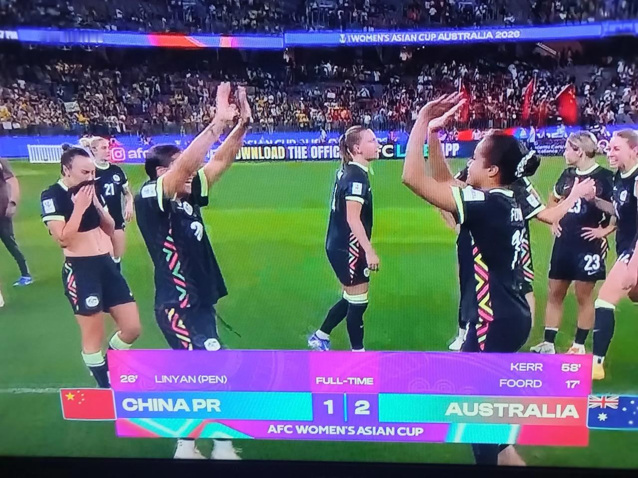 女子亚洲杯半决赛中国队1：2澳大利亚，没能打进决赛。失败的几点总结：
一，中国队