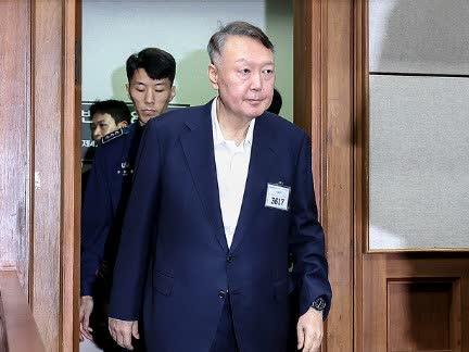 尹锡悦又添新罪名，9起刑案在身！

昨天（8月12日），韩国特检组以“传播紧急戒