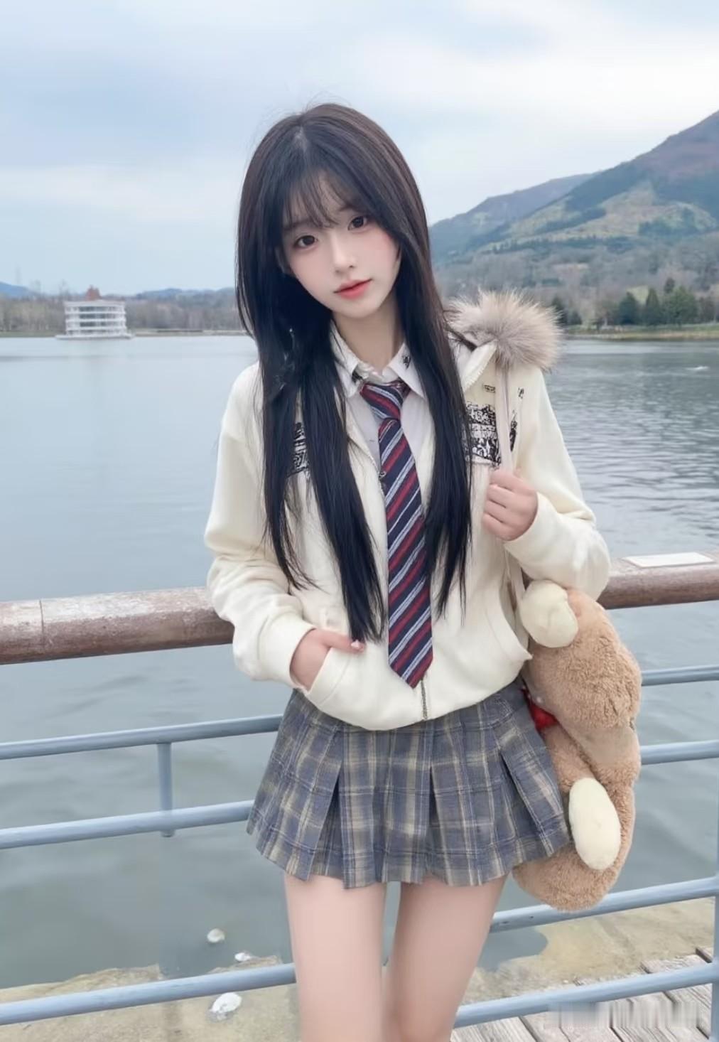 少女心爆棚的校园风穿搭，可爱到爆！💕📚👸