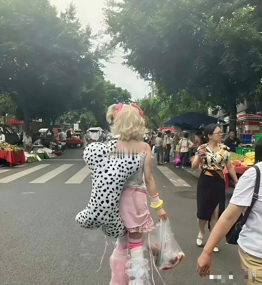 假如你女儿这样，你能接受的了吗？ 