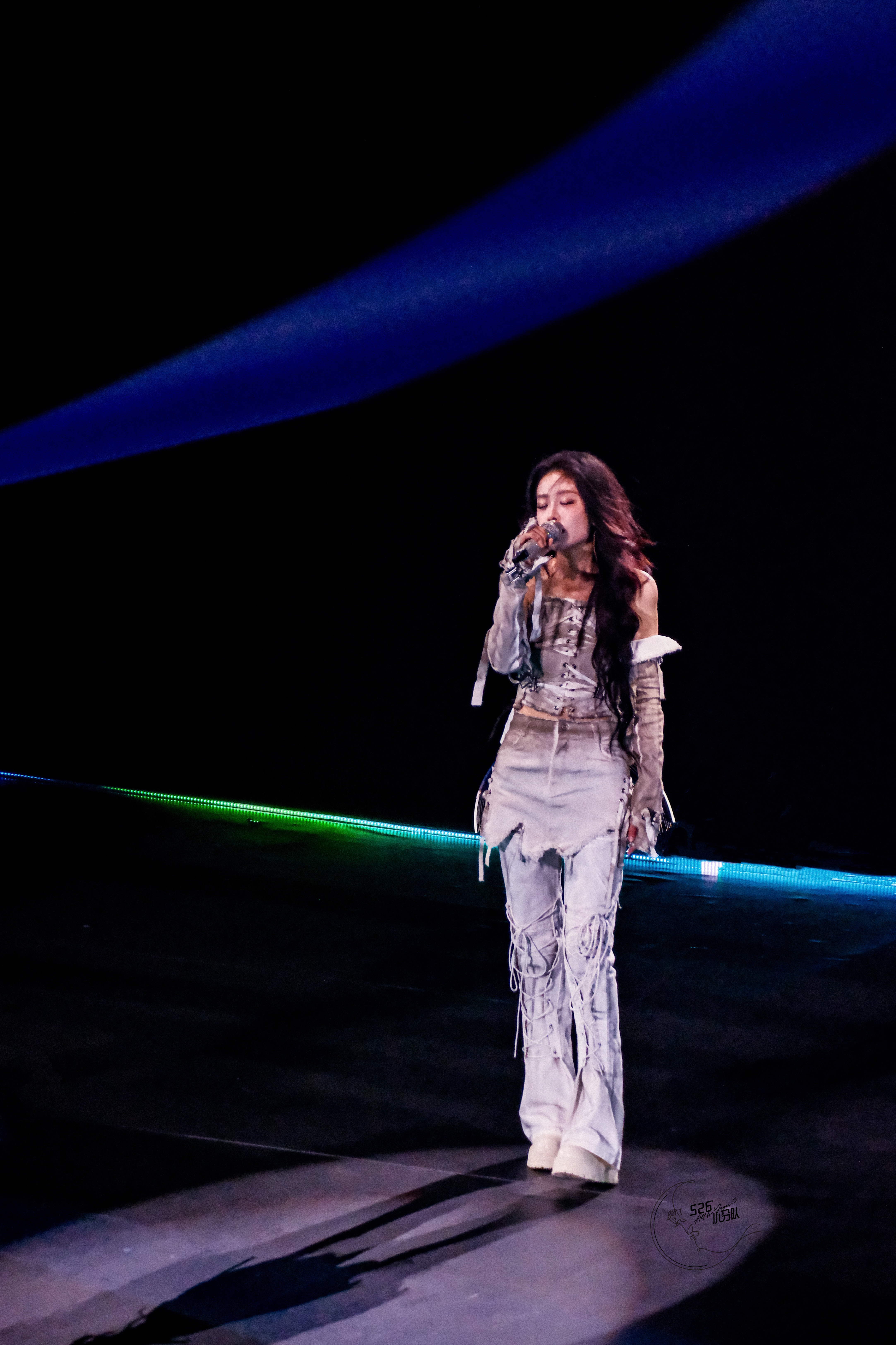 喻言  💚喻言榆野岛巡演记 Tell me is it just a drea