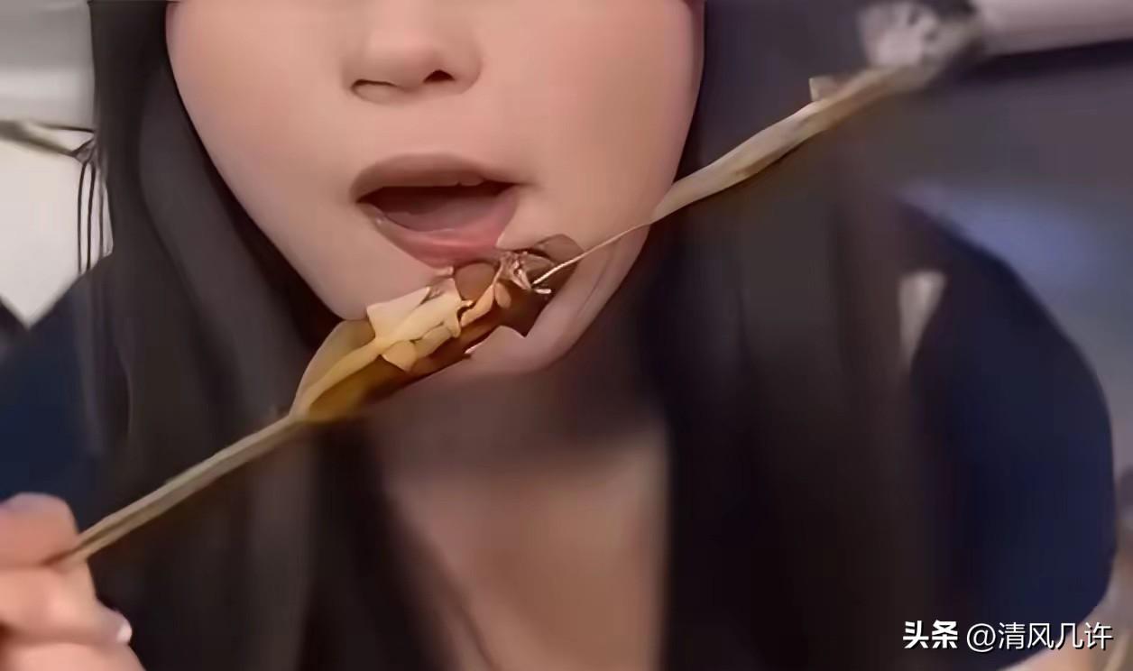 大家都看视频了吗？辽宁某地的三个女孩半夜出去吃烧烤，吃到一半的时候打电话喊男生过