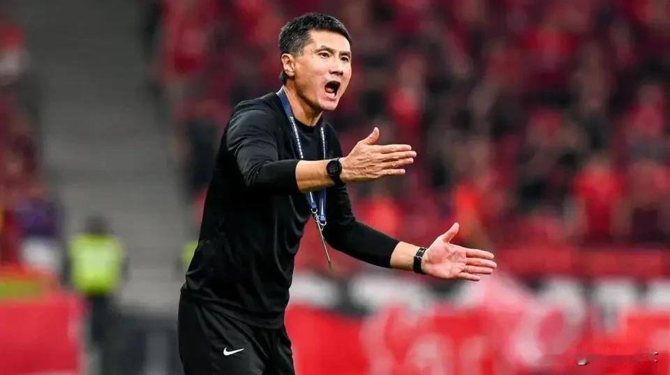 45岁邵佳一接下“烫手山芋”？这回换“自己人”赌一把！
 少帅上任堪称