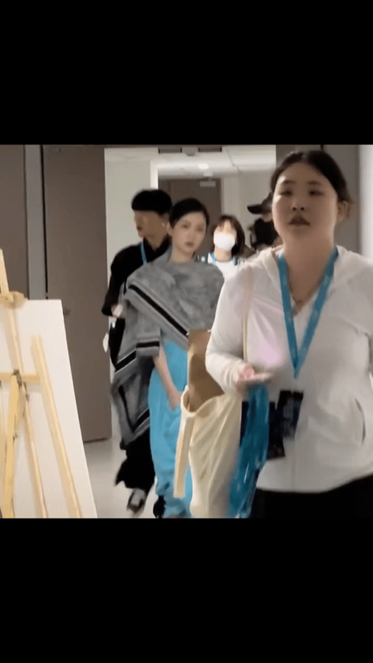 #六公主发视频自证有官方拍摄标志#这样的话就排除没认出来的说法。六公主也不是什么