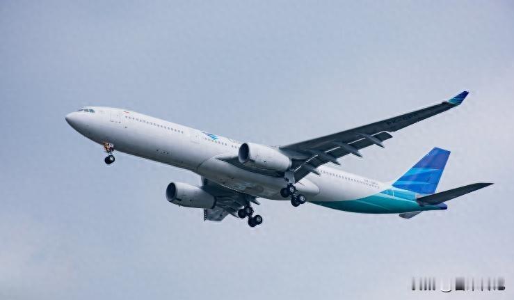 46条中日航线一夜归零，背后谁在买单？

这事儿真不是闹着玩的。
前脚还看着旅游