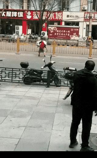 大家方言里，叫这种人叫什么？