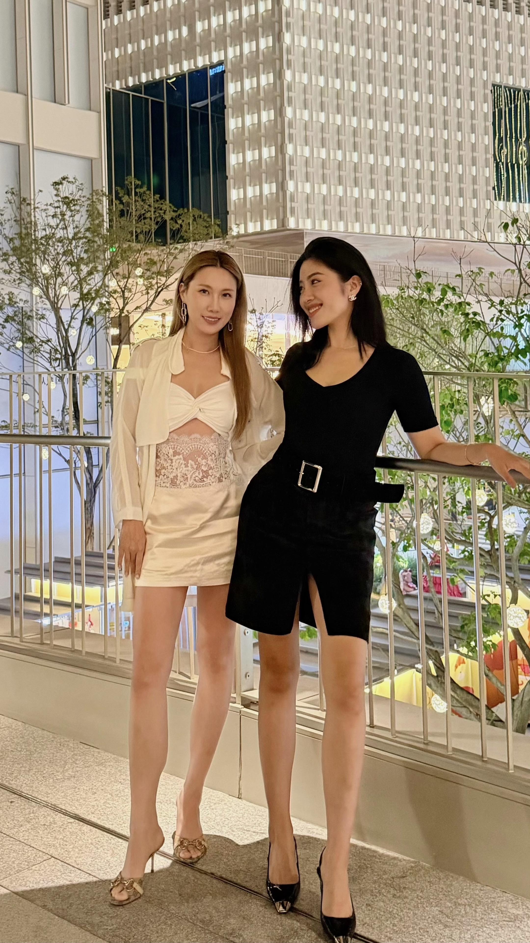女人40 闺蜜在一起的样子 livephoto
