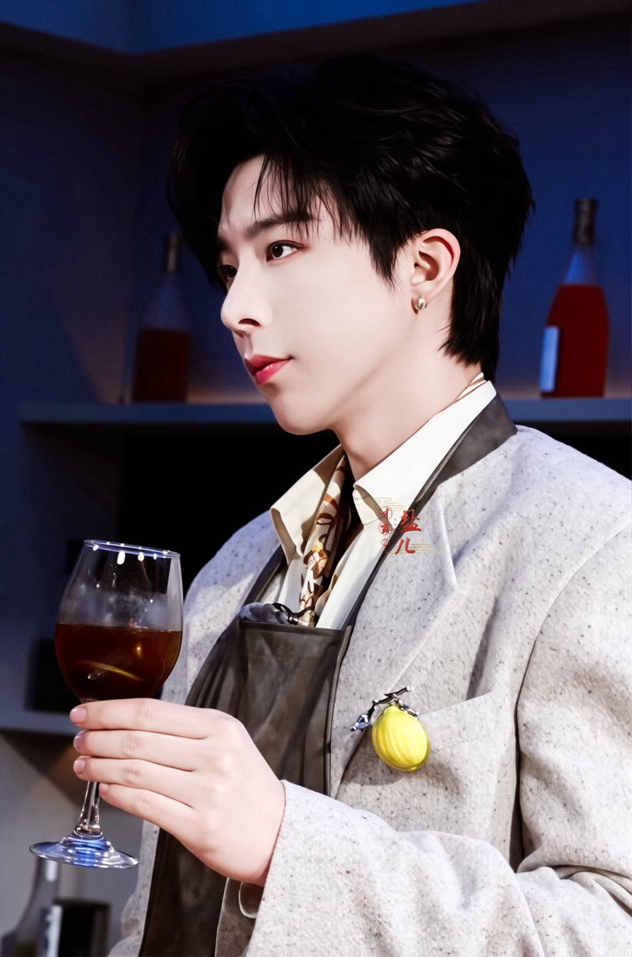 酷狗音乐代言人刘宇宁 唱情歌像在你心上安了个水龙头，他一拧，你的情绪就哗哗流。