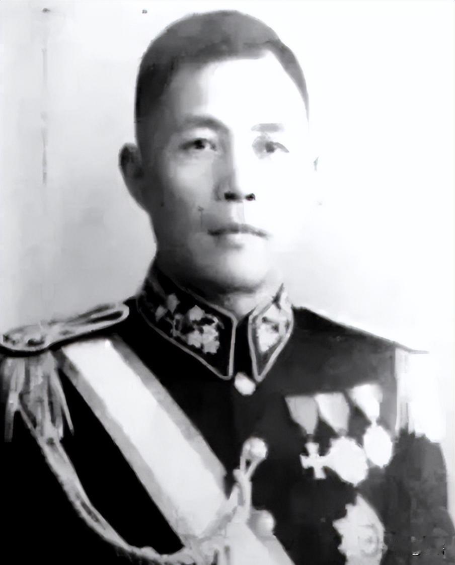 1938年钱大钧怒毙军统副站长的背后
 
1938年国军上将钱大钧，黑着脸走进军
