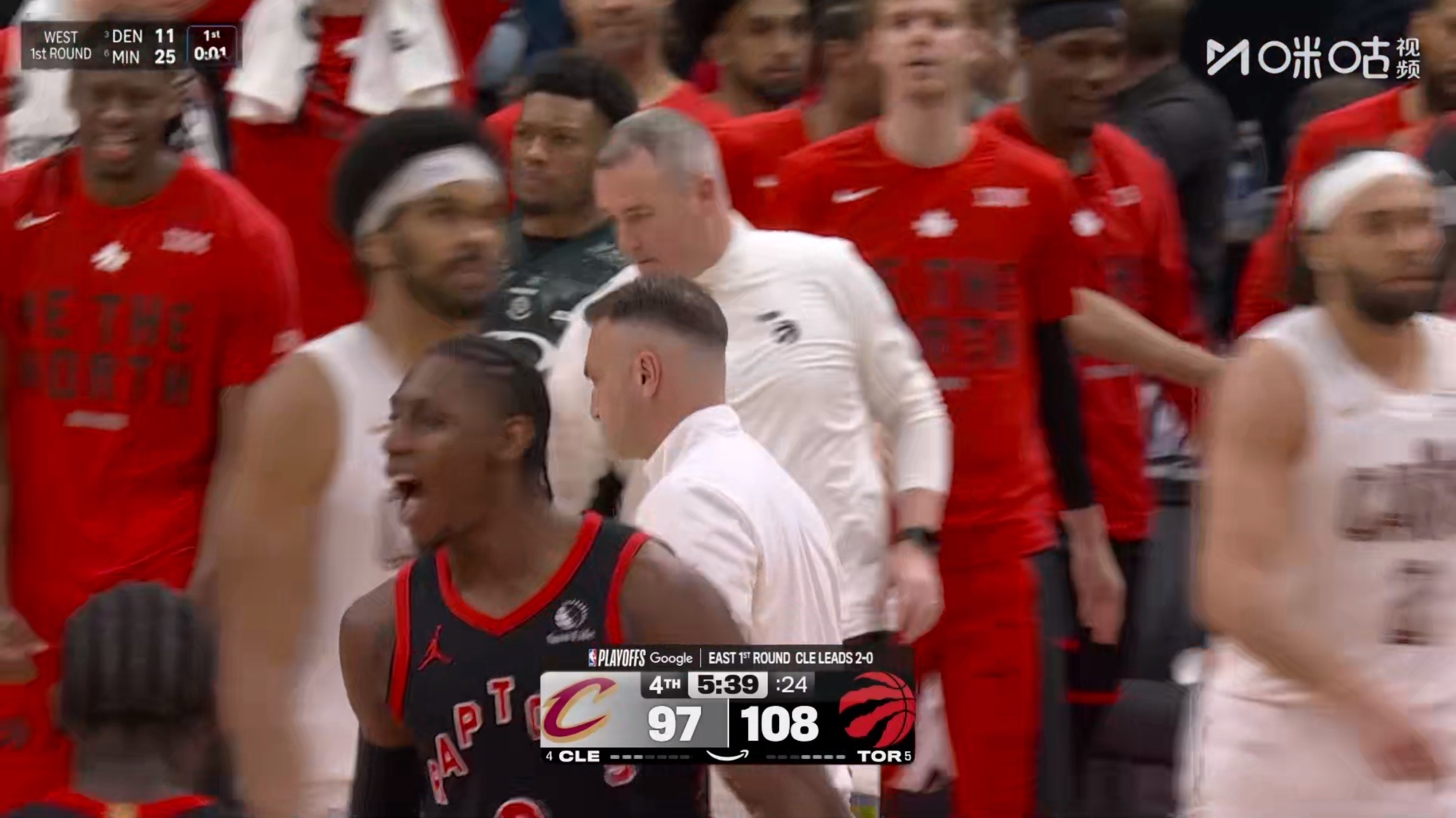 这边猛龙打疯了，骑士挡不住锋线群的轮番冲击……nba季后赛