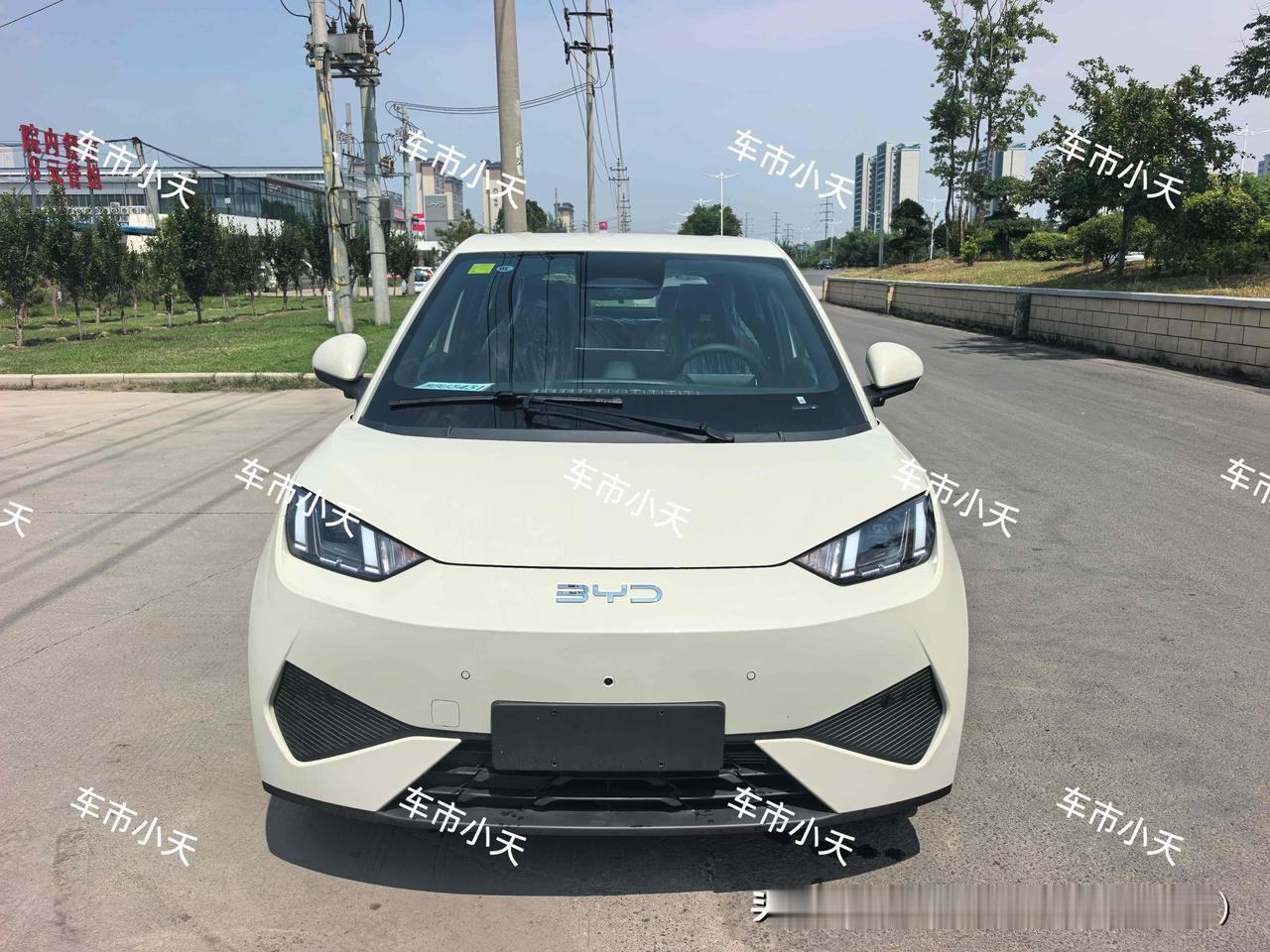 提车日记：比亚迪海鸥提车

今天给陕西的小伙伴提了一比亚迪海鸥，配置是2025款